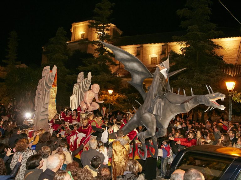 CRM2015-17-Carroza_10_la_Comunidad_del_Anillo_916B8870