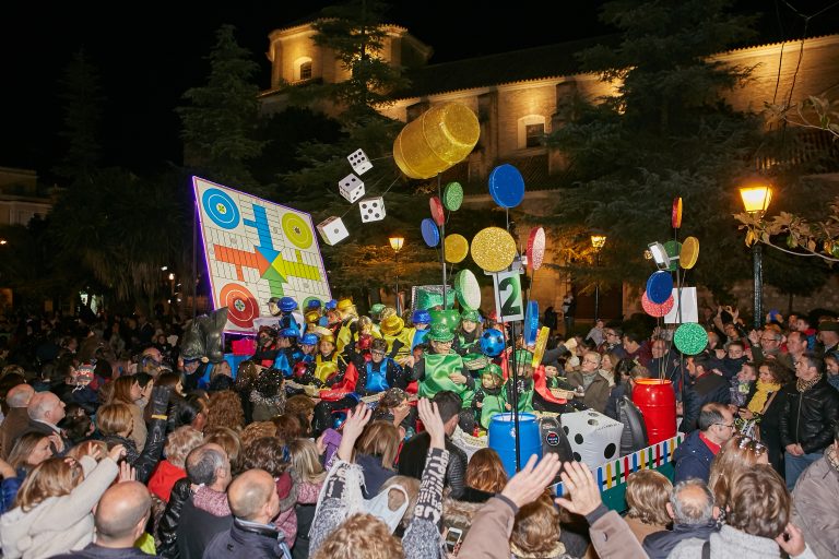 CRM2017-08-Carroza_02_Jugando_en_Familia_916B2821