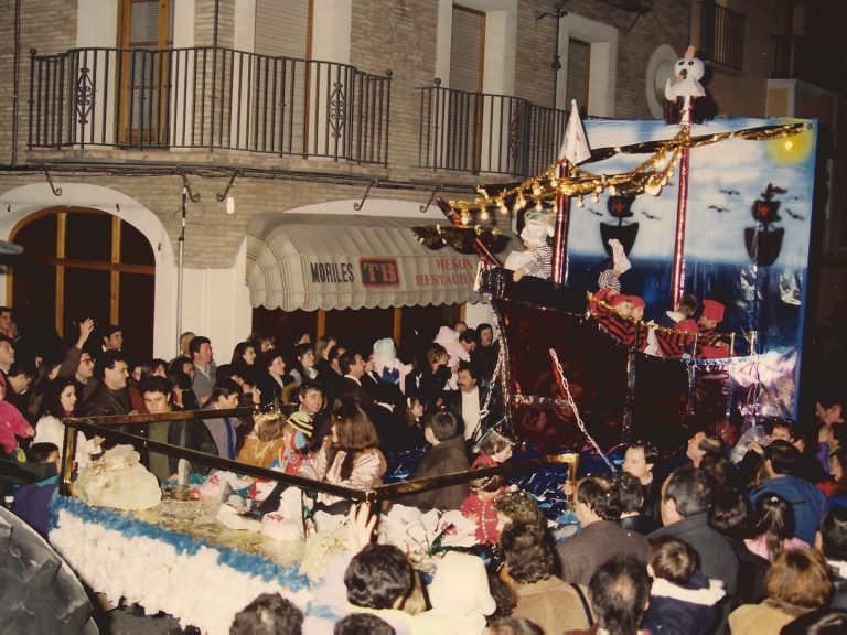 CRM1992-06-Carroza_04x_10