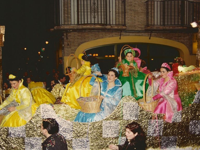 CRM1998-05-Carroza_02x_10