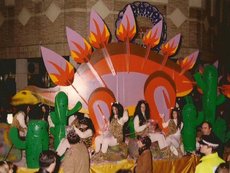 CRM1999-04-Carroza_03x_05