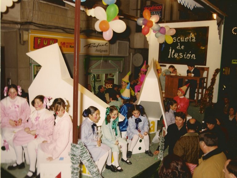 CRM2000-12-Carroza_07x_Escuela_de_la_Ilusion ( 22 )