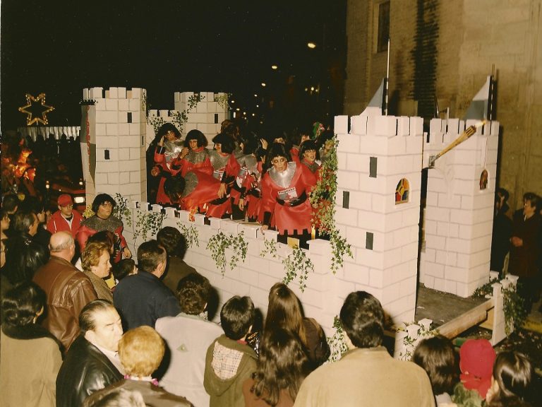 CRM2001-05-Carroza_04x_10