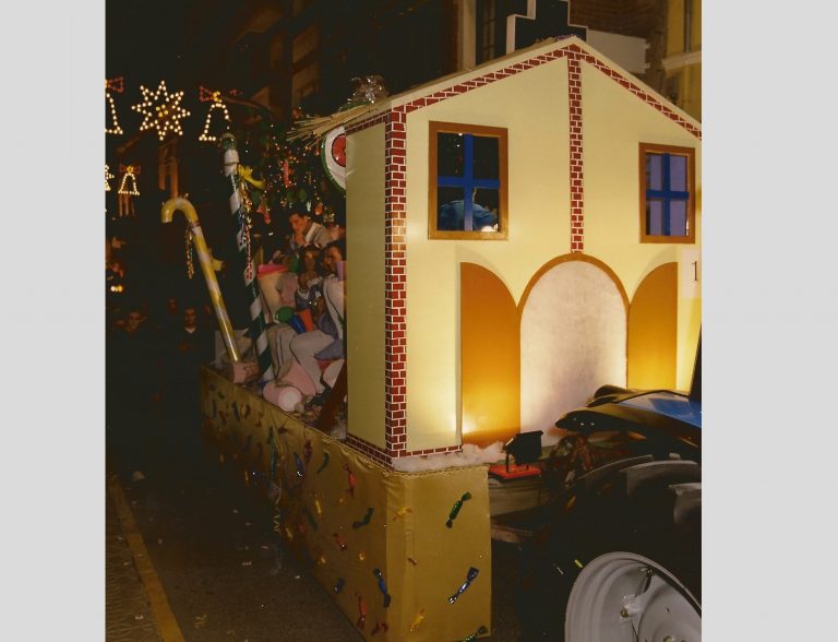 CRM2002-03-Carroza_02x_06