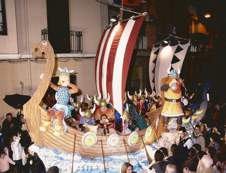 CRM2010-13-Carroza_07_Las_aventuras_del_ingenioso_Viki ( 29 )