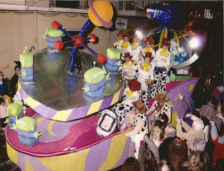 CRM2010-16-Carroza_10_Caramba ( 42 )