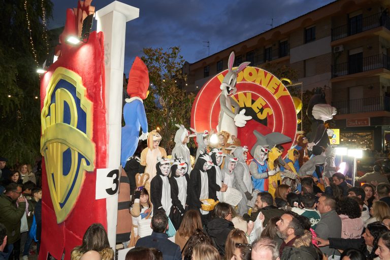 RM2024-09-Carroza_03_Looney_Tunes_Lucecor_0059