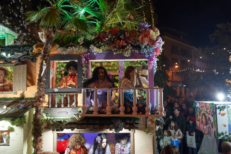 RM2024-17-Carroza_09_Encanto_0110