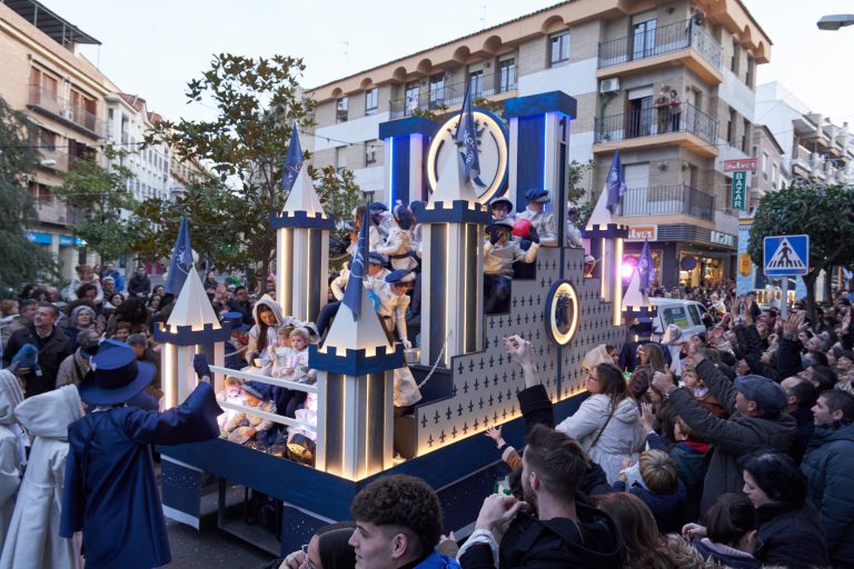 RM2025-07-Carroza_01_El_Reino_de_Melchor_0047