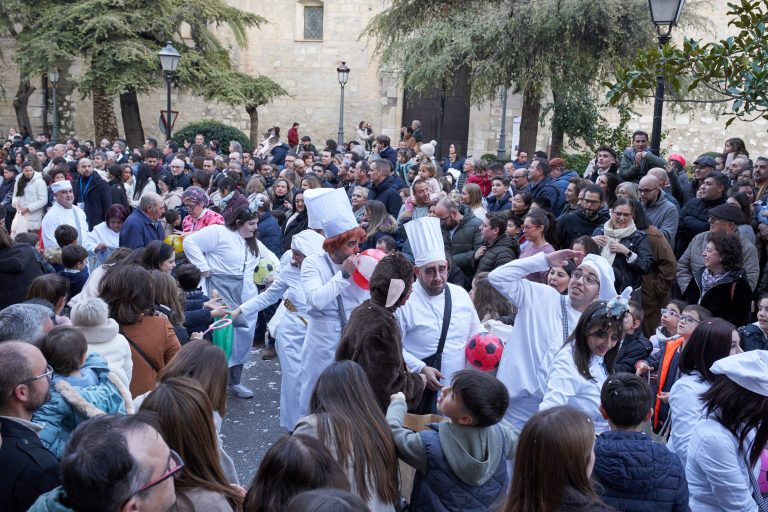 RM2025-10-Carroza_04_Ratatouille_en_Familia_0064