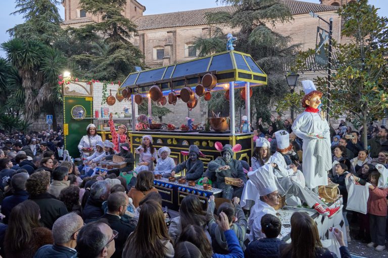 RM2025-10-Carroza_04_Ratatouille_en_Familia_0066