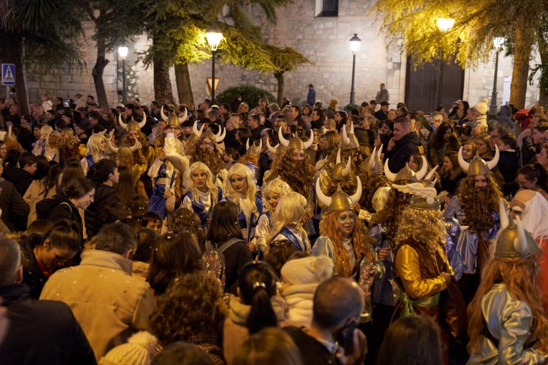 RM2025-20_Carroza_12_Asterix y Obelix_en_busca_de_las_tres_culturas_0124