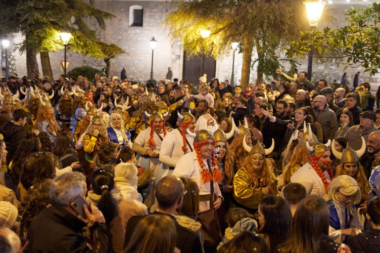 RM2025-20_Carroza_12_Asterix y Obelix_en_busca_de_las_tres_culturas_0126